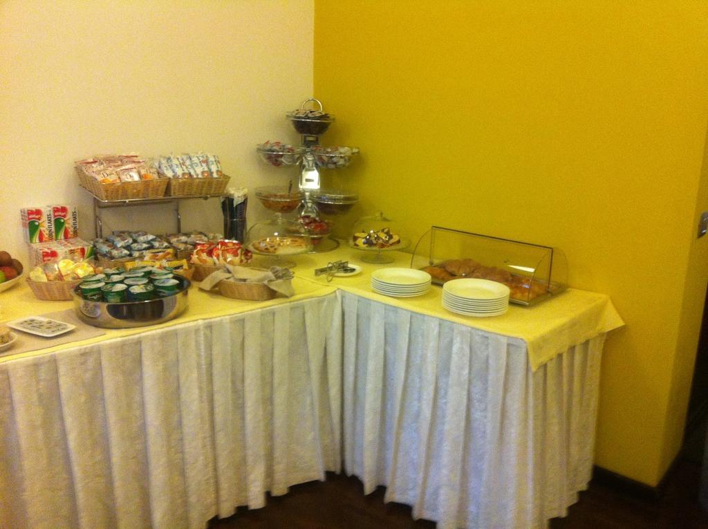 אנקונה Hotel Milano מראה חיצוני תמונה