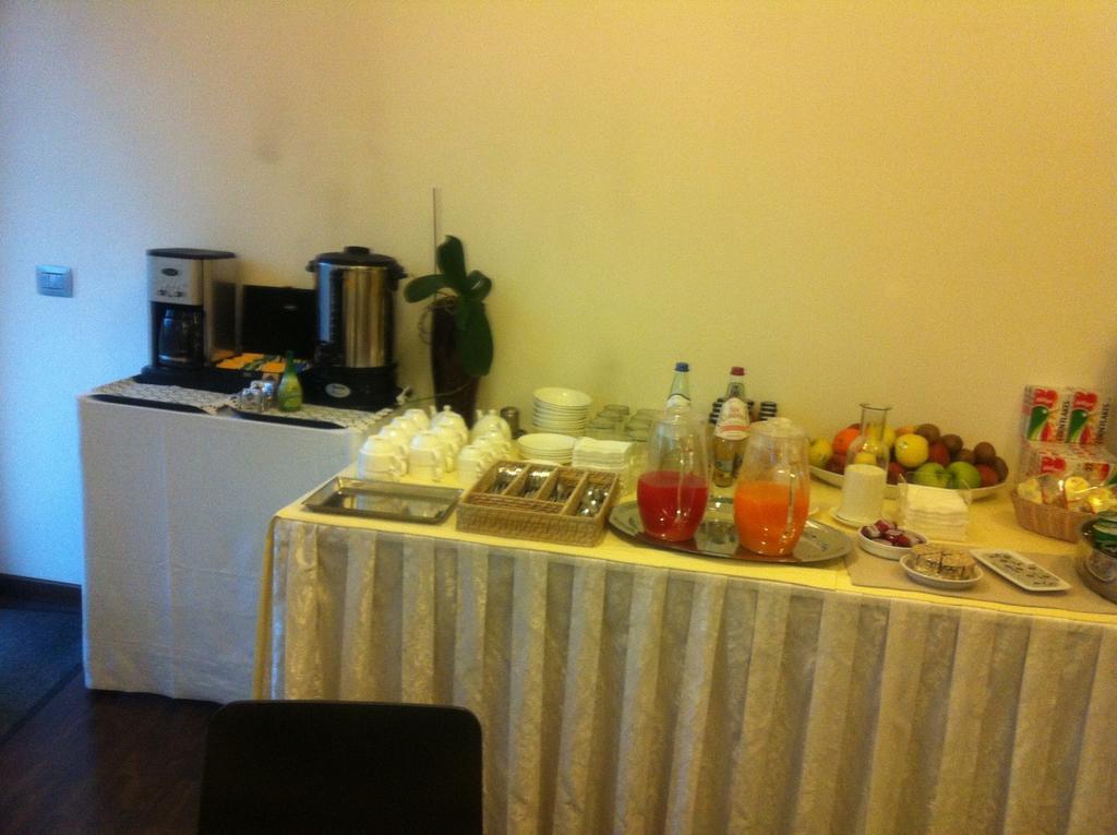 אנקונה Hotel Milano מראה חיצוני תמונה